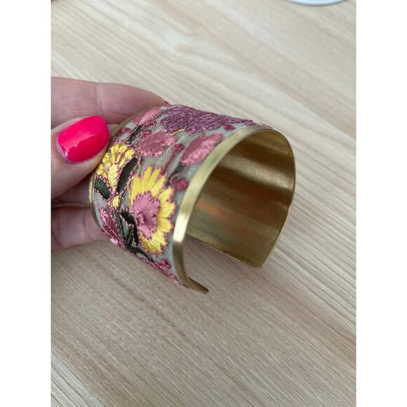 Light Pink Flower Embroidery Cuff Bracelet - Picture 2 of 6